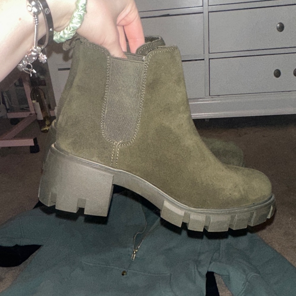 Steve Madden Olive Ankle Booties